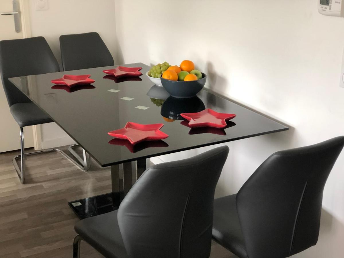 Grande Chambre 14 M2 Avec Salle De Bain Privative A Nanterre Prefecture Proche La Defense Arena Campus Sncf Et Paris Zewnętrze zdjęcie