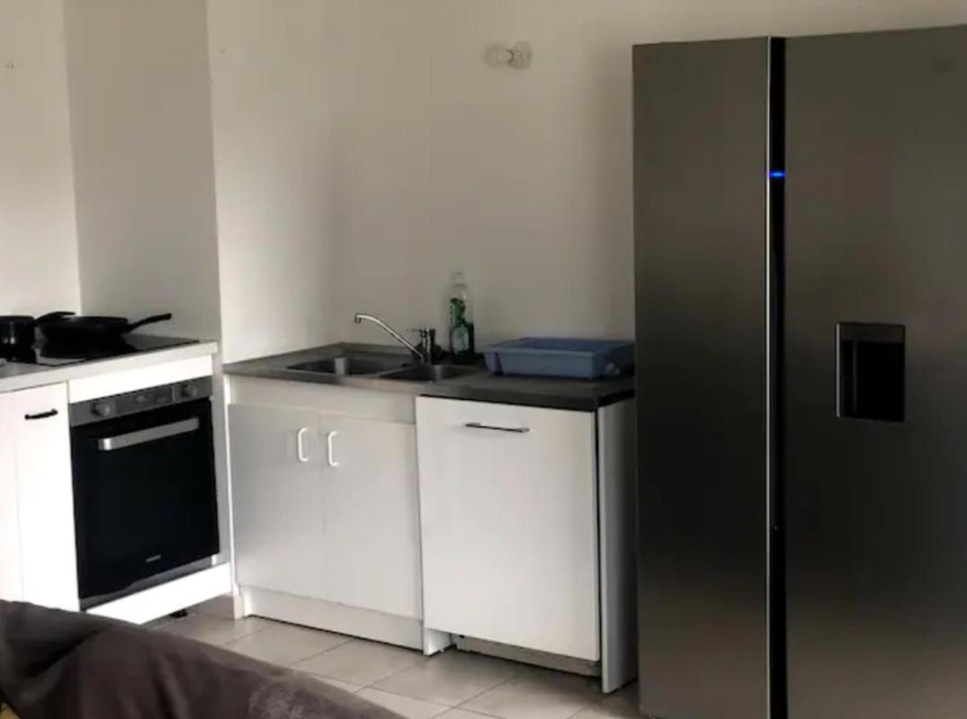 Grande Chambre 14 M2 Avec Salle De Bain Privative A Nanterre Prefecture Proche La Defense Arena Campus Sncf Et Paris Zewnętrze zdjęcie